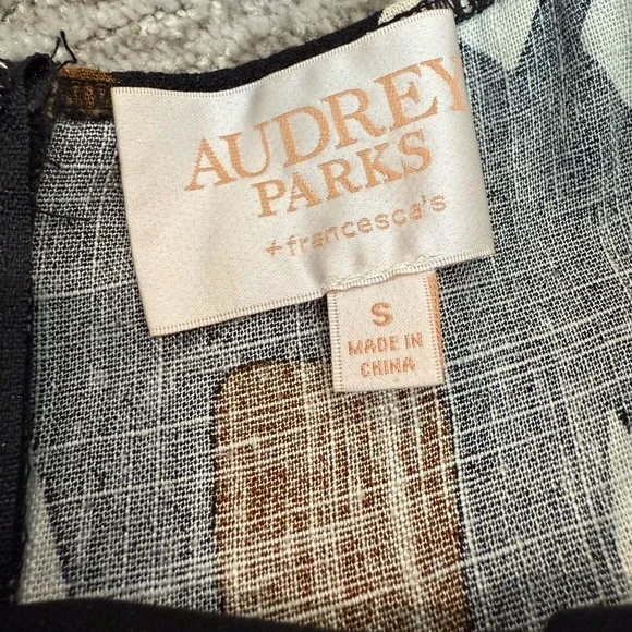 AUDREY PARKS X FRANCESCA'S Jaiden Palm Pom Pom Trim Jumpsuit Size S - Picture 5 of 5